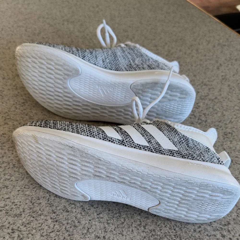 Adidas Women's Cloudfoam Plus Gray and White Sneakers